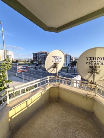 AFYON ÜÇOK EMLAKTAN ALİ İHSAN PAŞA MAH KİRALIK 3+1 TEMİZ BAKIMLI DAİRE