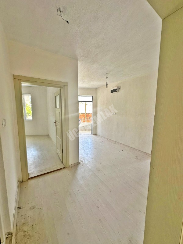 AFYON ÜÇOK EMLAKTAN NURİBEY KASABASINDA SATILIK 2+1 TEMİZ BAKIMLI MÜSTAKİL EV