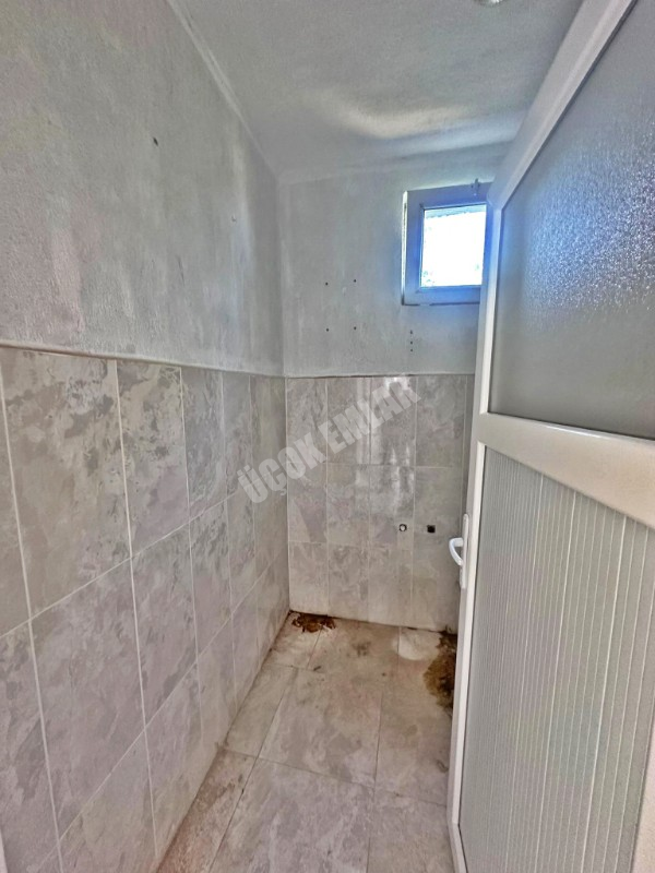 AFYON ÜÇOK EMLAKTAN NURİBEY KASABASINDA SATILIK 2+1 TEMİZ BAKIMLI MÜSTAKİL EV