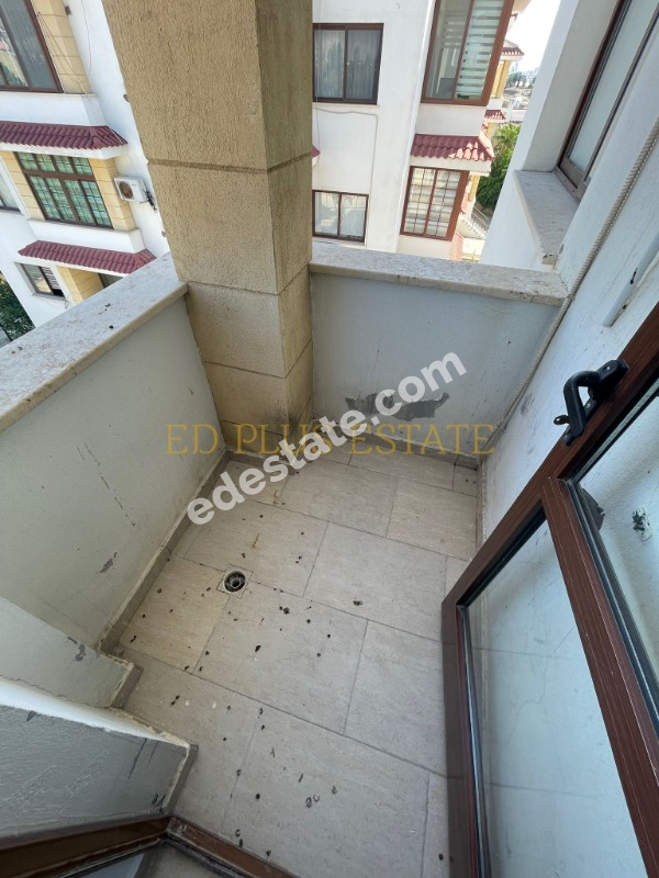 Lefkoşa Kızılbaş Bölgesinde 3 Ay Peşin Ödemeli Full Eşyalı Kiralık 3+1 Daire