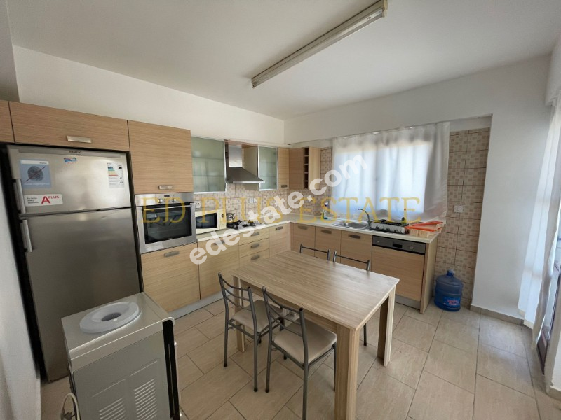 Lefkoşa Kızılbaş Bölgesinde 3 Ay Peşin Ödemeli Full Eşyalı Kiralık 3+1 Daire