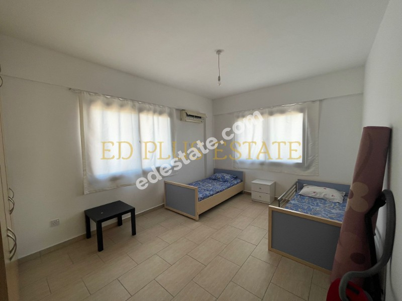 Lefkoşa Kızılbaş Bölgesinde 3 Ay Peşin Ödemeli Full Eşyalı Kiralık 3+1 Daire