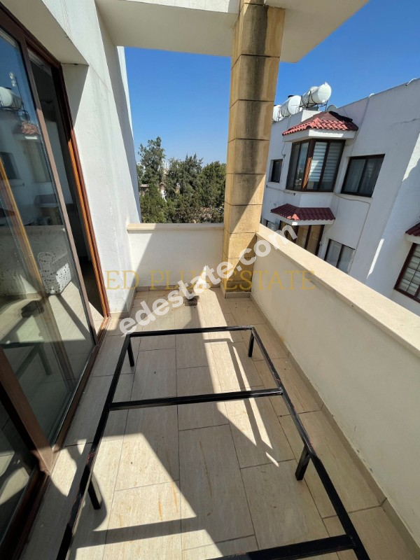 Lefkoşa Kızılbaş Bölgesinde 3 Ay Peşin Ödemeli Full Eşyalı Kiralık 3+1 Daire