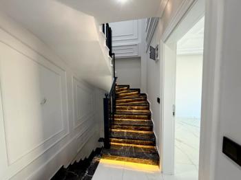 Didim Efeler Mahallesinde Havuzlu Satılık 3+1 Villa