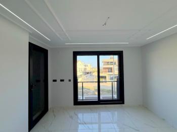 Didim Efeler Mahallesinde Havuzlu Satılık 3+1 Villa