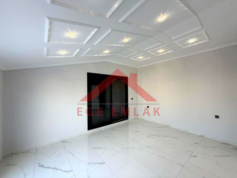 Didim Efeler Mahallesinde Havuzlu Satılık 3+1 Villa