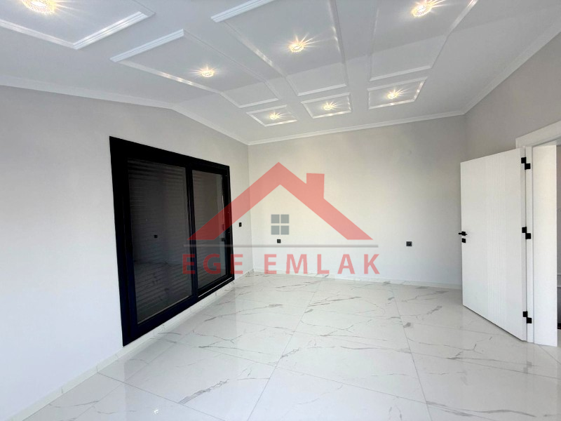 Didim Efeler Mahallesinde Havuzlu Satılık 3+1 Villa