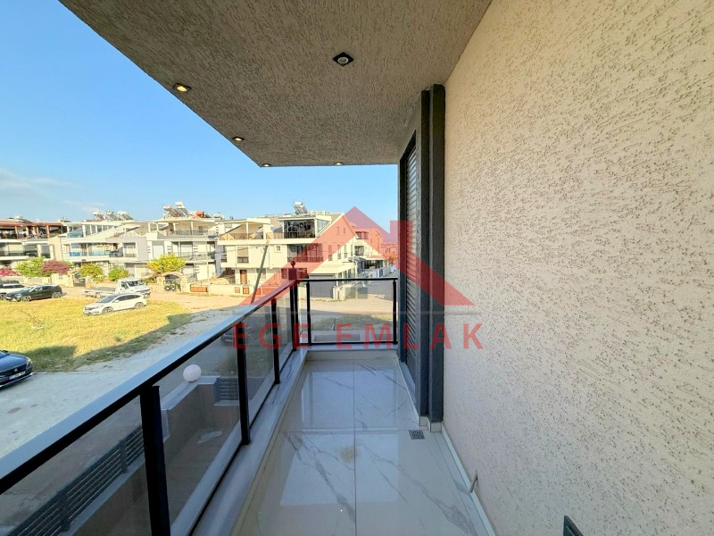 Didim Efeler Mahallesinde Havuzlu Satılık 3+1 Villa