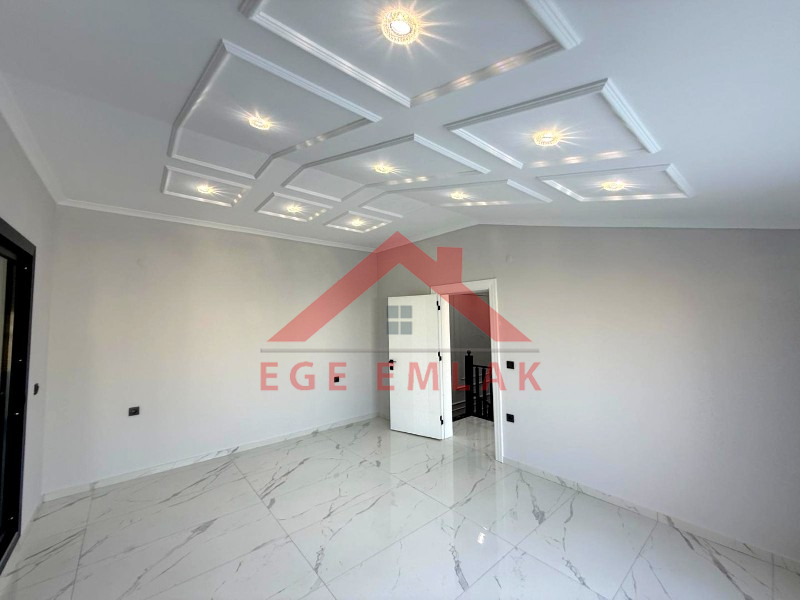 Didim Efeler Mahallesinde Havuzlu Satılık 3+1 Villa
