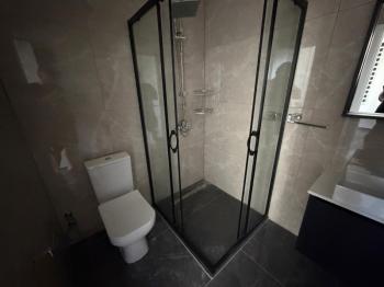 KÖŞKLÜÇİFTLİK'TE YENİ SIFIR 2+1 AYLIK ÖDEMELİ BEYAZ EŞYALI KİRALIK DAİRE 