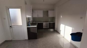 YENİKENT'TE TÜRK MALI SATILIK 3+1 DAİRE 