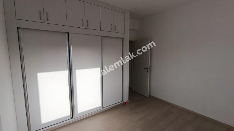 YENİKENT'TE TÜRK MALI SATILIK 3+1 DAİRE 