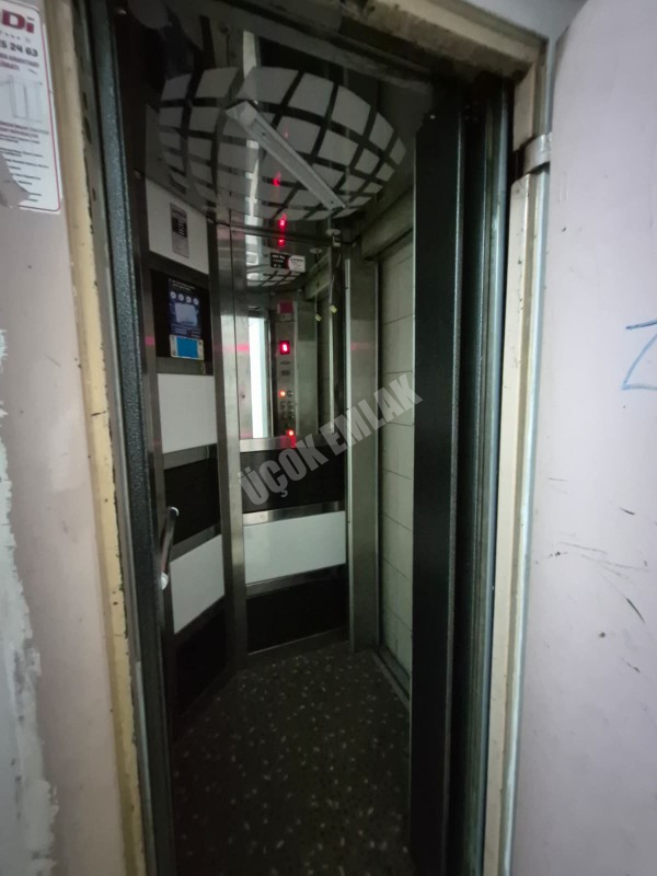 ✮ AFYON ÜÇOK EMLAKTAN CUMHURİYET MAH 3+1 120M² TEMİZ BAKIMLI KİRALIK DAİRE ✮