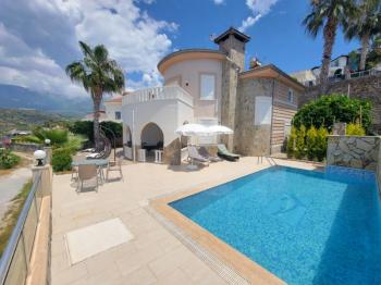 MÜSTAKİL HAVUZLU 3+1 LÜKS VİLLA KISA DÖNEM TATİL KONAKLAMASINA UYGUN KARGICAK – ALANYA / ANTALYA