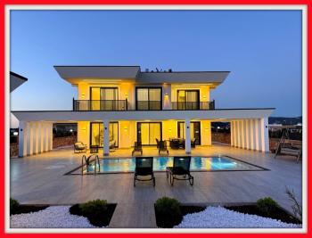 Didim Yeşiltepede Satılık Tam Müstakil Villa