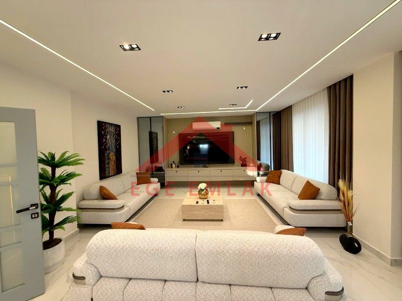 Didim Yeşiltepede Satılık Tam Müstakil Villa