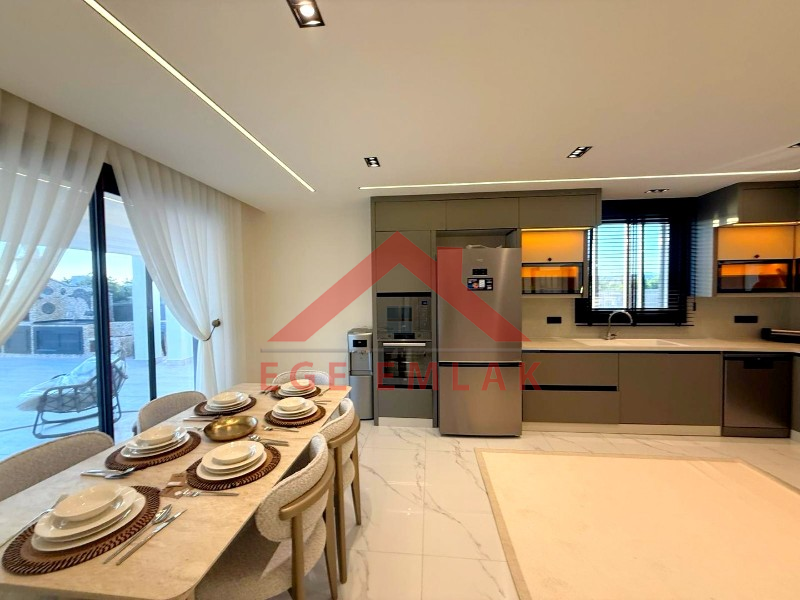 Didim Yeşiltepede Satılık Tam Müstakil Villa