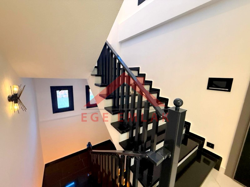 Didim Yeşiltepede Satılık Tam Müstakil Villa