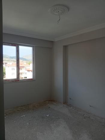 GÜVENAY - ÇORUM OSMANCIK ŞENYURT MAHALLESİ SATILIK 2+1 DAİRE