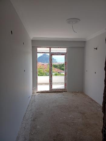 GÜVENAY - ÇORUM OSMANCIK ŞENYURT MAHALLESİ SATILIK 2+1 DAİRE