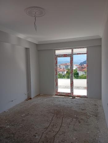 GÜVENAY - ÇORUM OSMANCIK ŞENYURT MAHALLESİ SATILIK 2+1 DAİRE