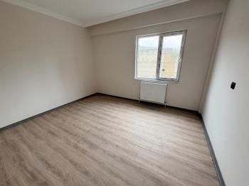 GÜVENAY - ÇORUM GÜLABİBEY MAH. MEVLANA İLKOKULU CİVARI 2+1 SATILIK DAİRE