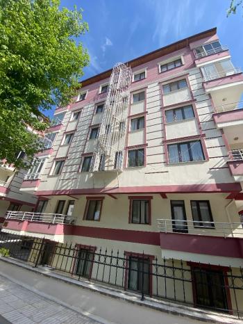 GÜVENAY - ÇORUM ÜÇTUTLAR TAVUKLUKTA 6+2 DUBLEKS SATILIK DAİRE 