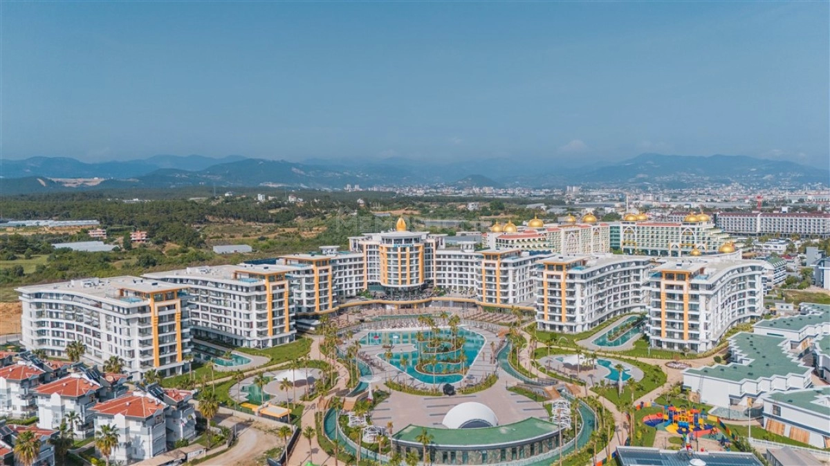 Luxury 1+1 Apartment Near Beach