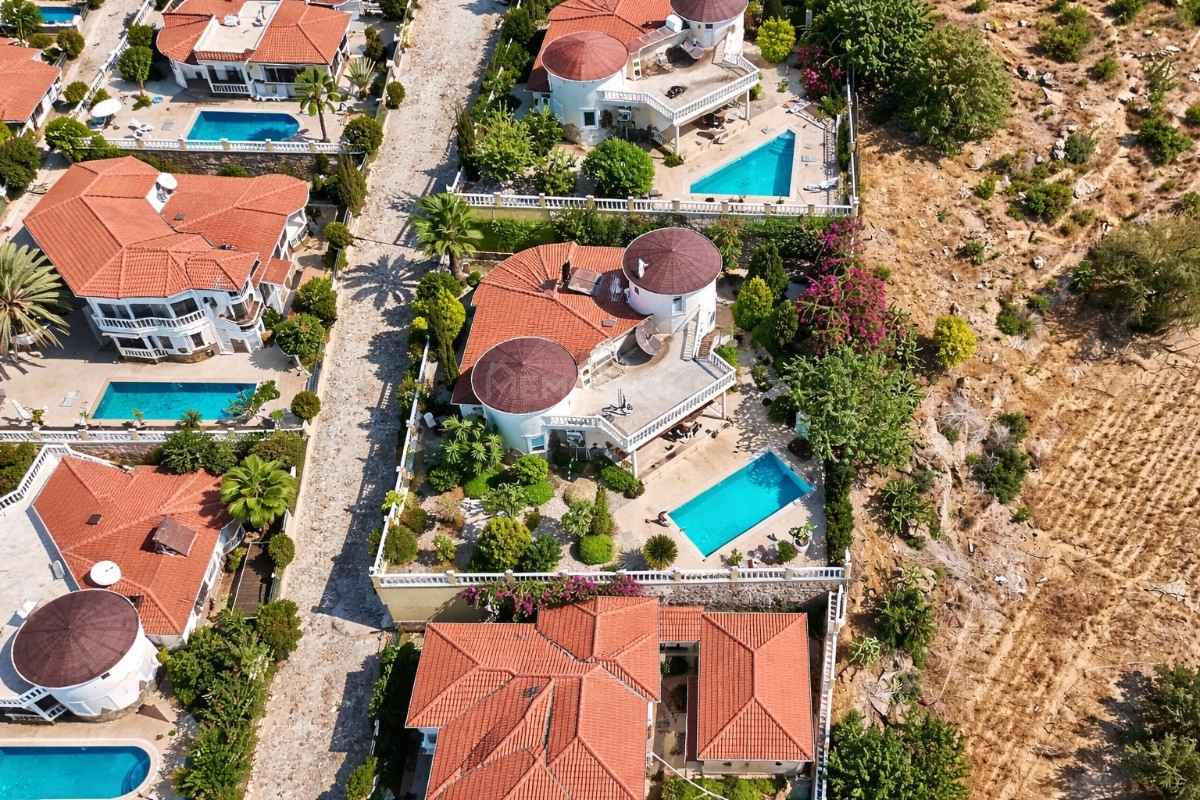 Kargıcak'ta Deniz Manzaralı Lüks Villa
