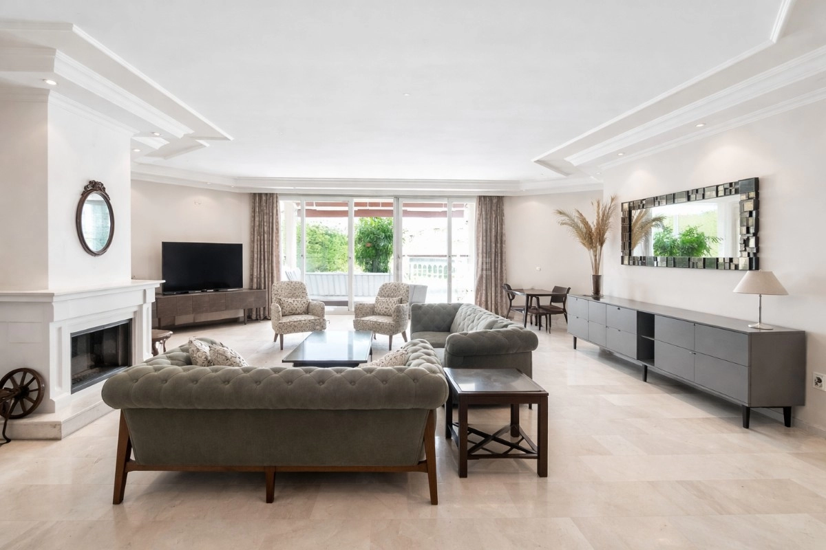 Kargıcak'ta Deniz Manzaralı Lüks Villa
