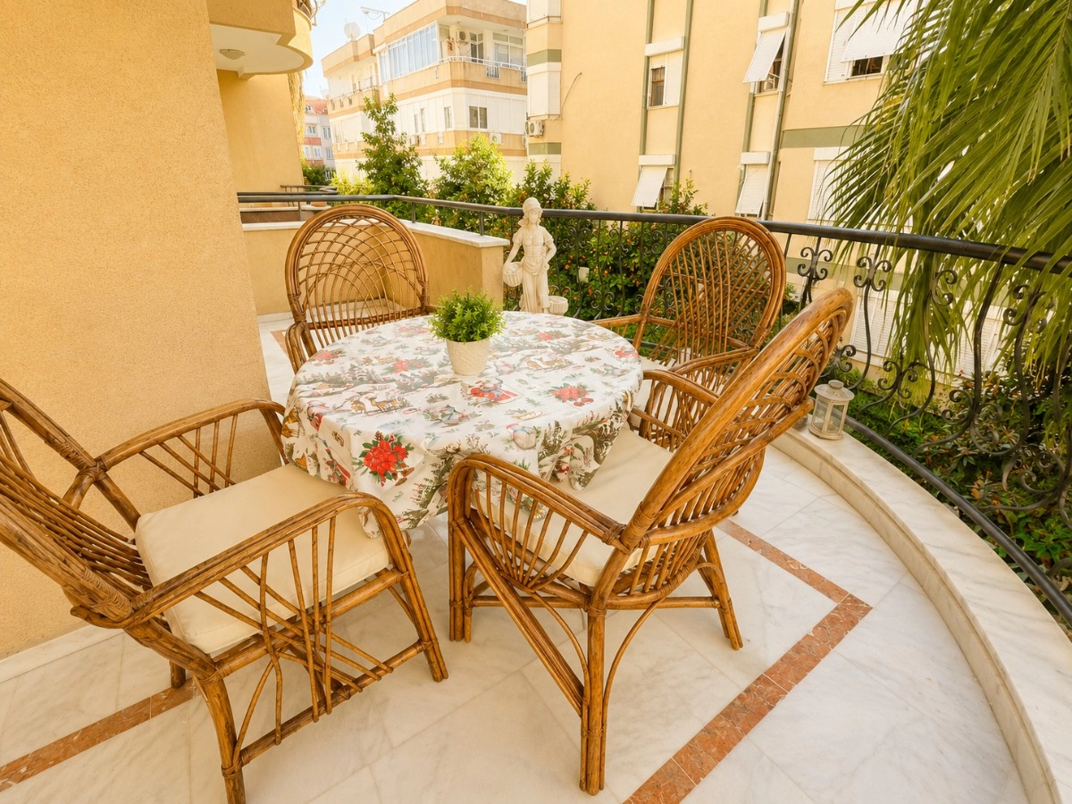 Spacious 2+1 Apartment In Obagol