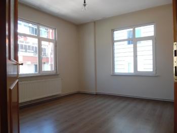 ÇORLUDA KİRALIK 3+1 DAİRE 