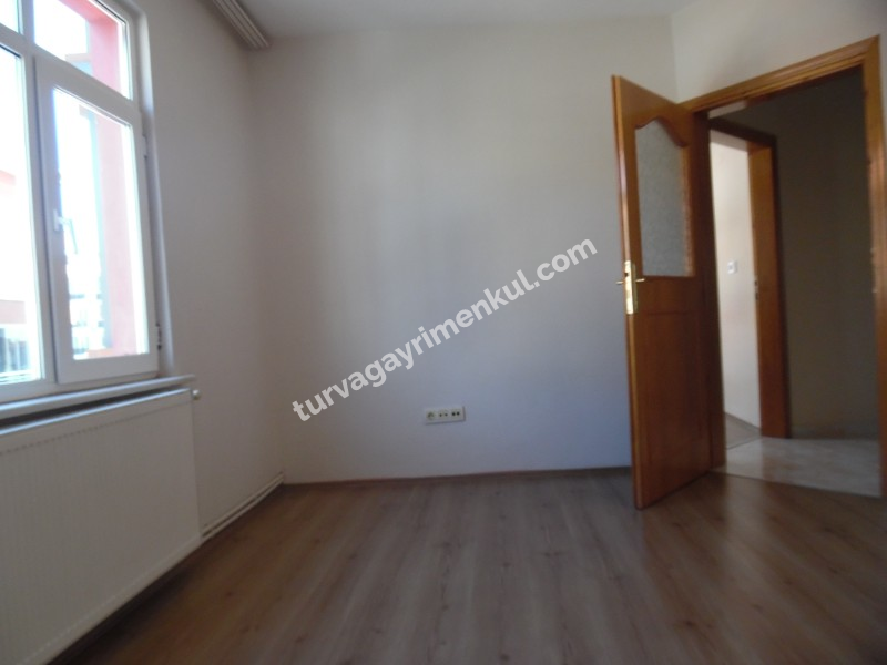 ÇORLUDA KİRALIK 3+1 DAİRE 