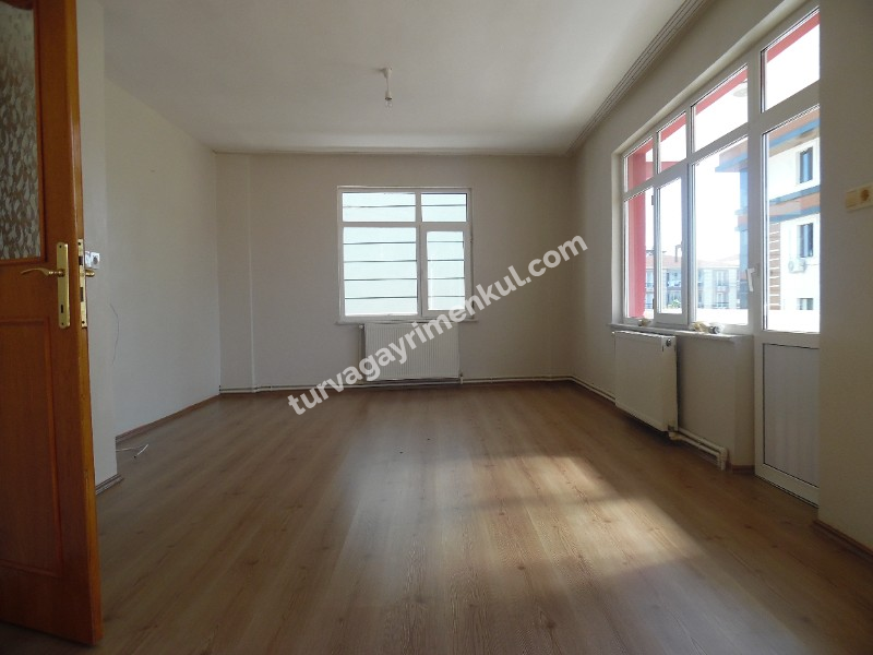 ÇORLUDA KİRALIK 3+1 DAİRE 