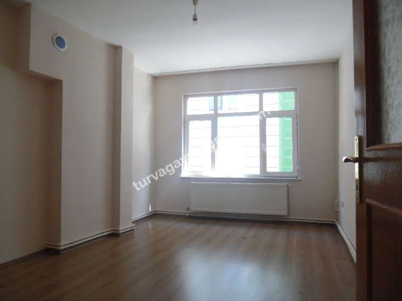 ÇORLUDA KİRALIK 3+1 DAİRE 