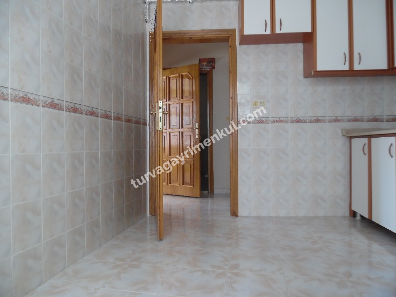 ÇORLUDA KİRALIK 3+1 DAİRE 