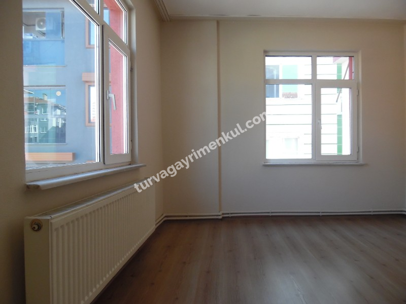ÇORLUDA KİRALIK 3+1 DAİRE 
