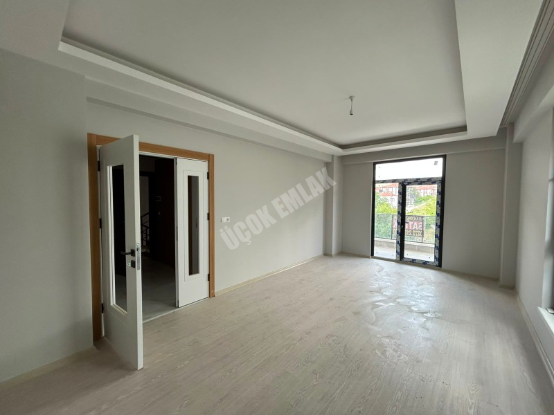 AFYON ÜÇOK EMLAKTAN MAREŞAL F. ÇAKMAK MAH SIFIR EBEBYN BANYOLU 3+1 110M² SATILIK DAİRE 