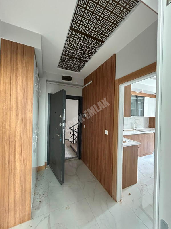 AFYON ÜÇOK EMLAKTAN MAREŞAL F. ÇAKMAK MAH SIFIR EBEBYN BANYOLU 3+1 110M² SATILIK DAİRE 