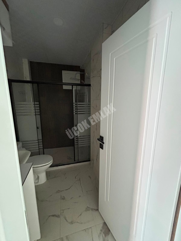 AFYON ÜÇOK EMLAKTAN MAREŞAL F. ÇAKMAK MAH SIFIR EBEBYN BANYOLU 3+1 110M² SATILIK DAİRE 