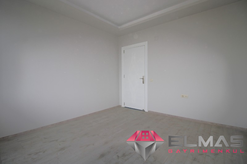 Elmas'tan Çukurova Mah. Yeni Otogar Civarı Geniş Doğalgazlı 1+1