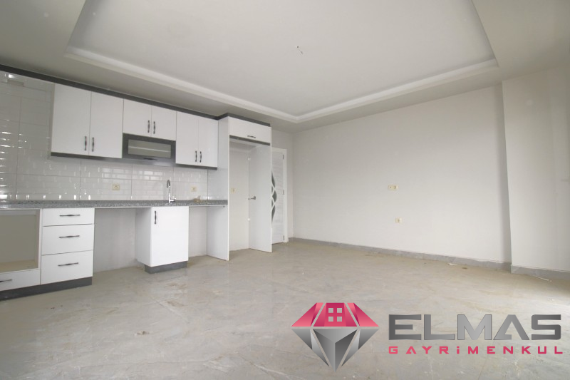 Elmas'tan Çukurova Mah. Yeni Otogar Civarı Geniş Doğalgazlı 1+1