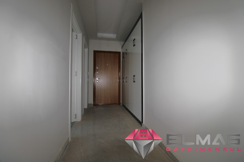 Elmas'tan Çukurova Mah. Yeni Otogar Civarı Geniş Doğalgazlı 1+1