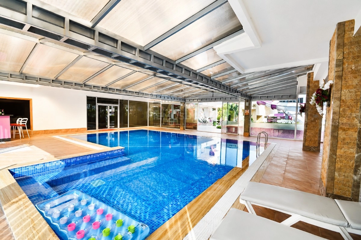 Myra Park I Duplex Apartment