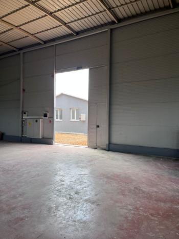 MUDANYA IŞIKLI YOLU'NDA 2.600M2 ARSASI, 440 M2 KAPALI ALANI OLAN KİRALIK DEPO