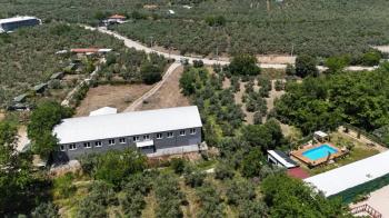 MUDANYA IŞIKLI YOLU'NDA 2.600M2 ARSASI, 440 M2 KAPALI ALANI OLAN KİRALIK DEPO