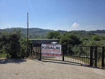 MUDANYA IŞIKLI YOLU'NDA 2.600M2 ARSASI, 440 M2 KAPALI ALANI OLAN KİRALIK DEPO