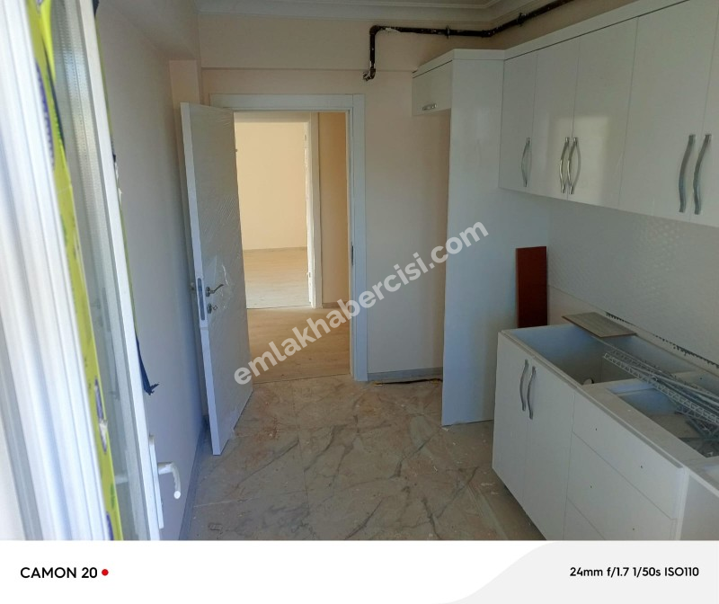 MUDANYA HALİTPAŞA 'da SATILIK 100 M2 AYRI MUTFAKLI DENİZ GÖRÜR SIFIR 2+1 DAİRE