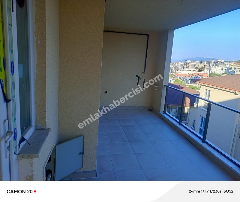 MUDANYA HALİTPAŞA 'da SATILIK 100 M2 AYRI MUTFAKLI DENİZ GÖRÜR SIFIR 2+1 DAİRE