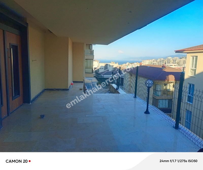 MUDANYA HALİTPAŞA 'da SATILIK 100 M2 AYRI MUTFAKLI DENİZ GÖRÜR SIFIR 2+1 DAİRE